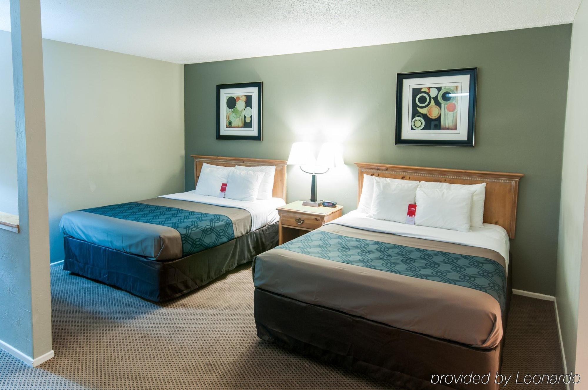 Econo Lodge Inn & Suites Yreka Exterior photo